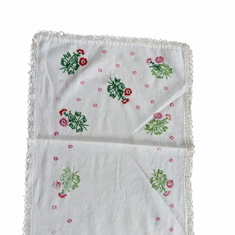 Vintage Embroidered Floral Dresser Scarf Table Runner 37x14